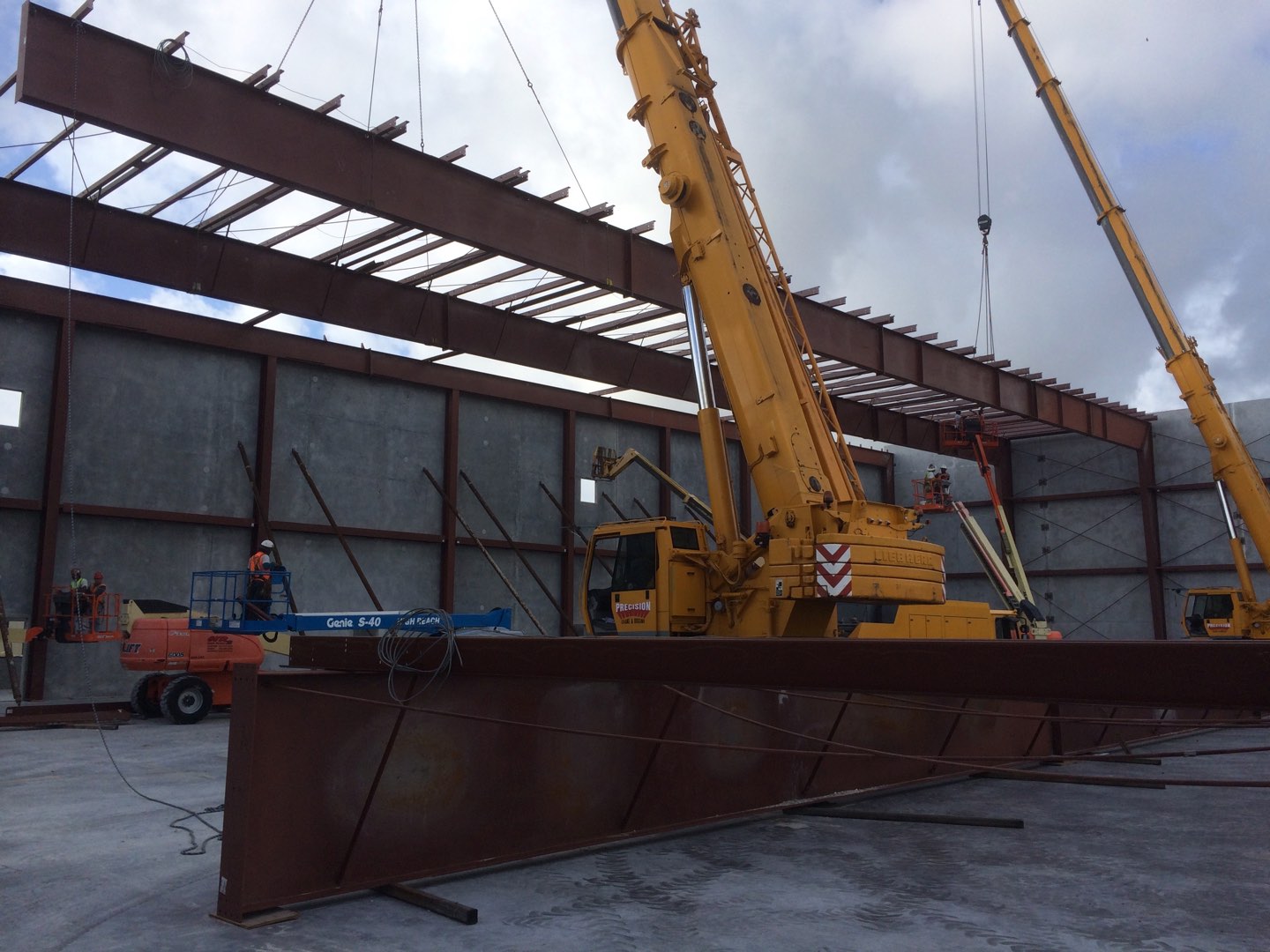  Galaxy Hangar Steel Grids Lift 