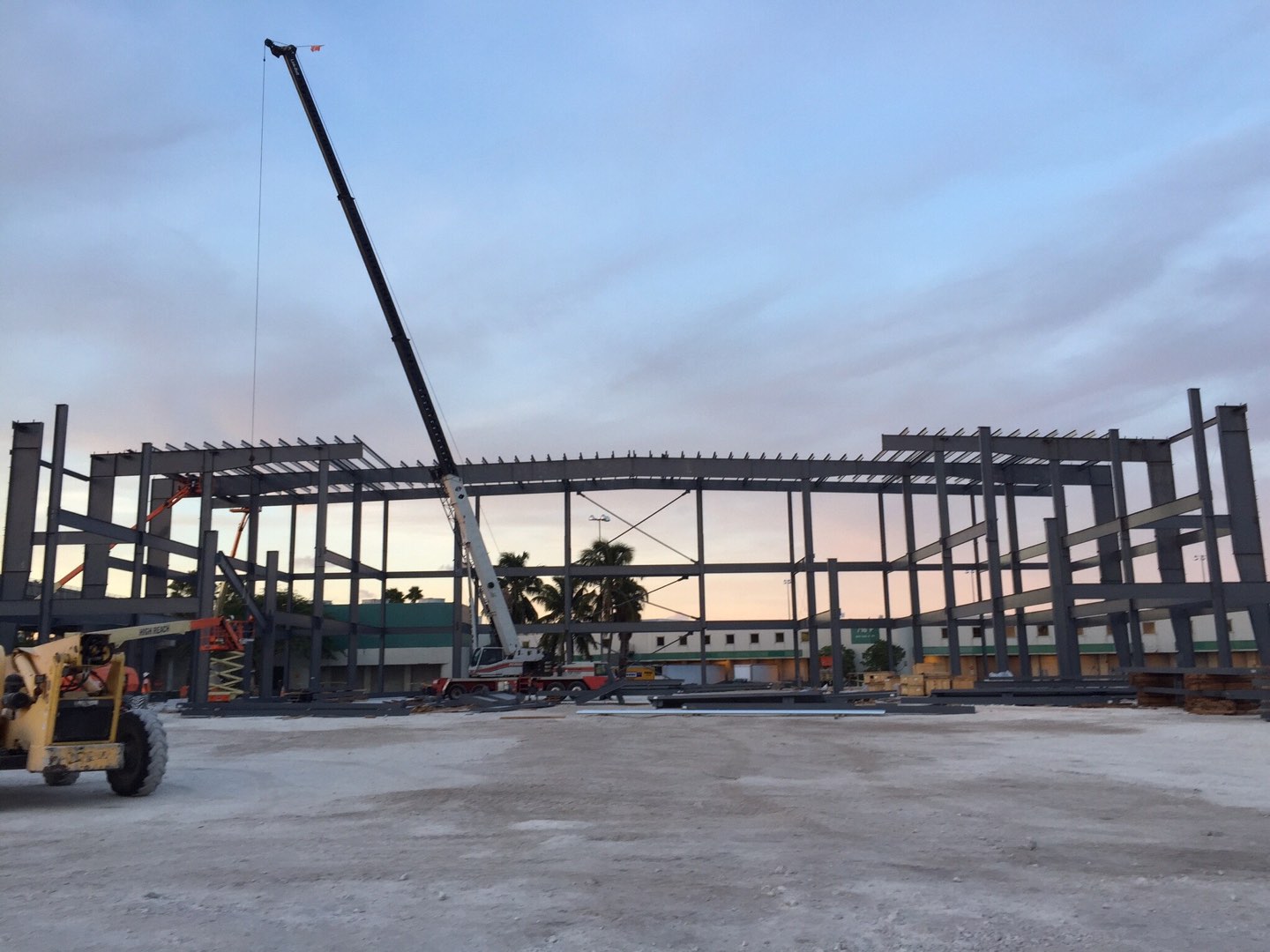  LAN Cargo Hangar Mezzanine Erection 
