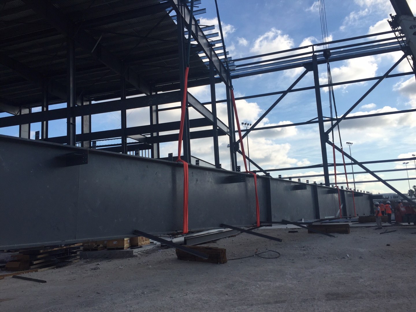  LAN Cargo Hangar Steel Erection 