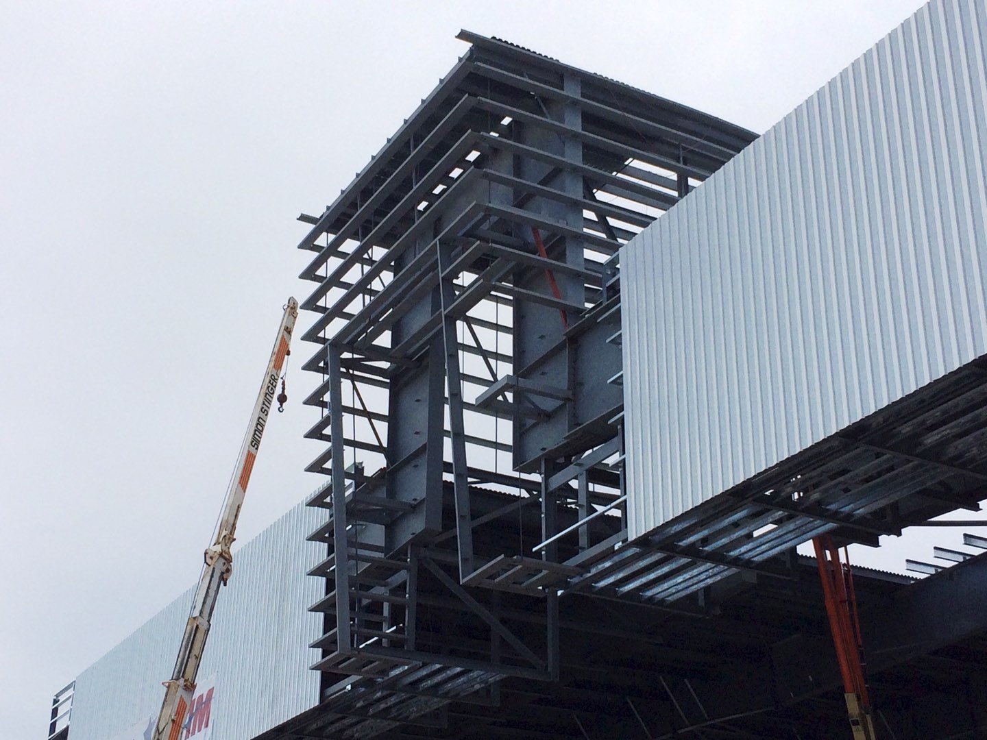  LAN Cargo Hangar Tail Door Framing 