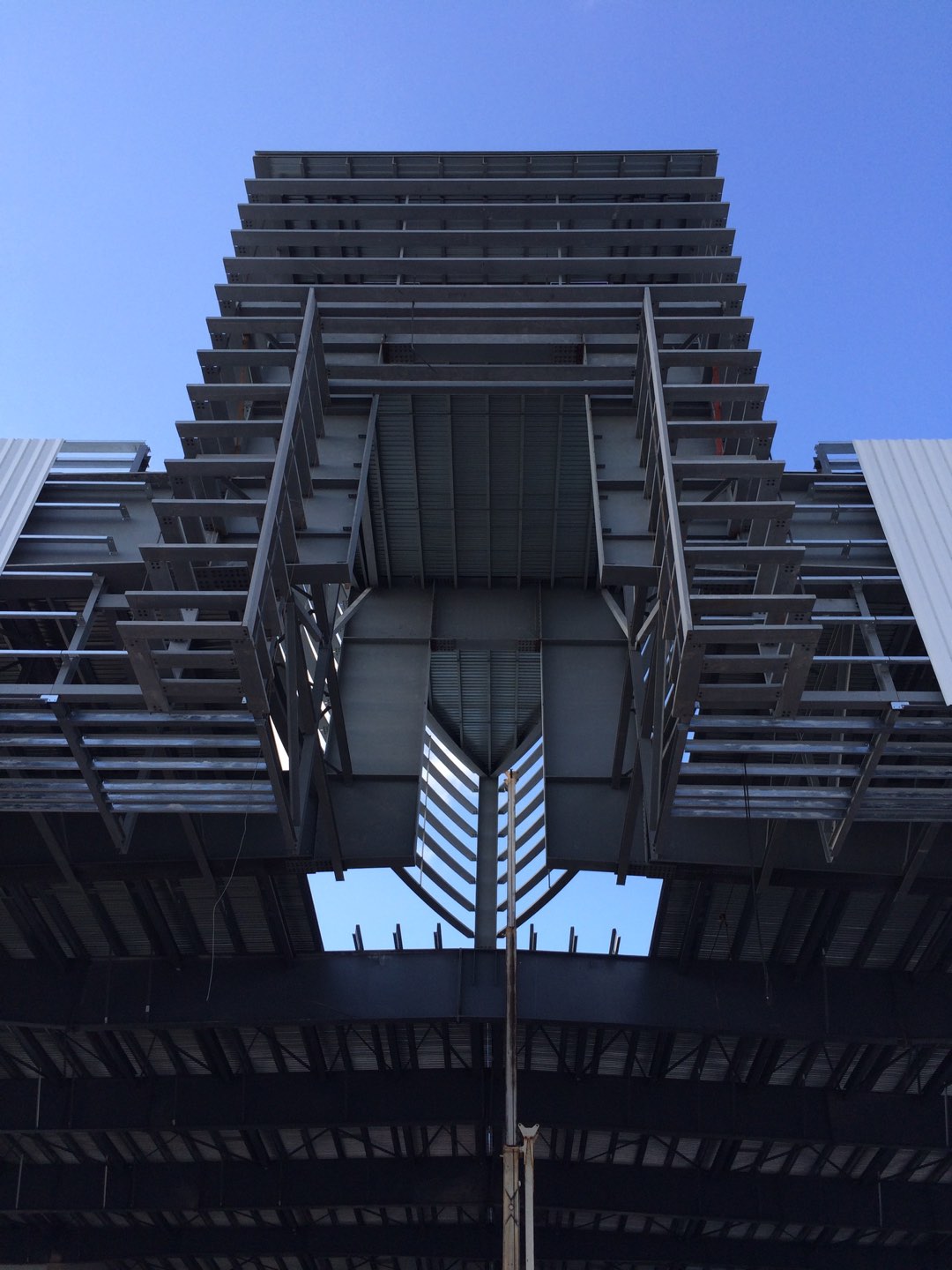  LAN Cargo Hangar Tail Door Opening 